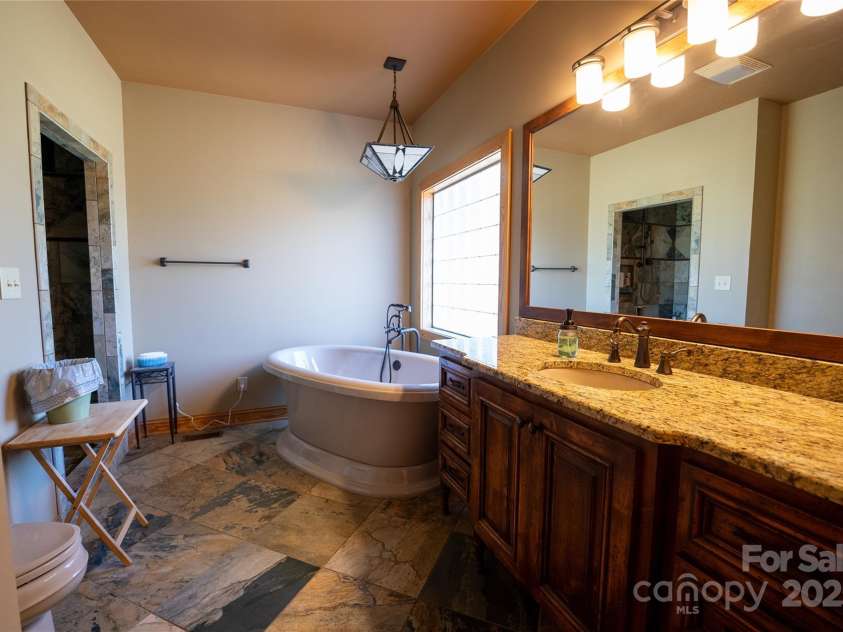 1235 Bob Falls Drive, Shelby, NC 28150.  MLS# CAR4182355, YatesRealty ID 6582. Bath 1