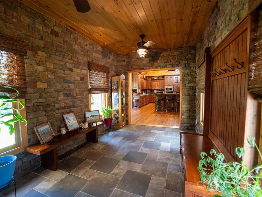 1235 Bob Falls Drive, Shelby, NC 28150.  MLS# CAR4182355, YatesRealty ID 6582. Foyer