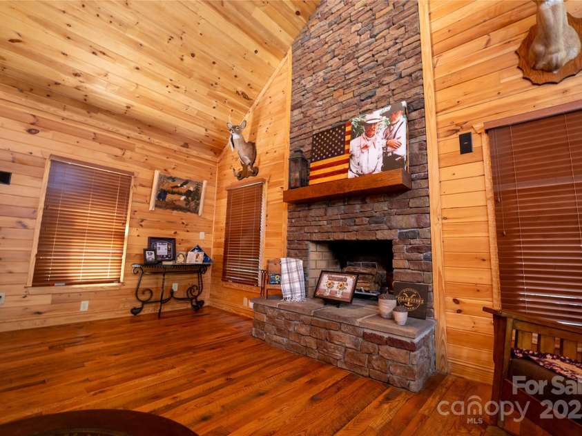 1235 Bob Falls Drive, Shelby, NC 28150.  MLS# CAR4182355, YatesRealty ID 6582. Living room