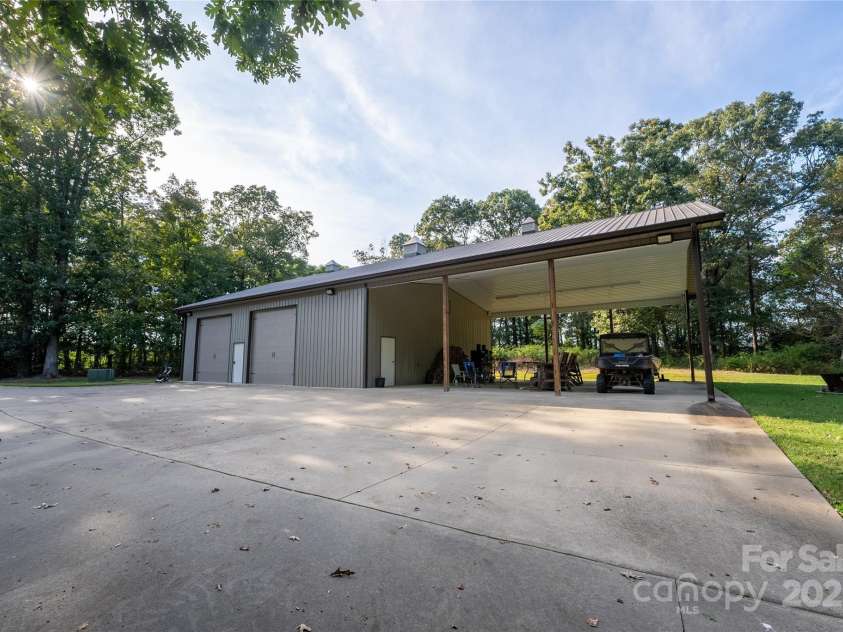 1235 Bob Falls Drive, Shelby, NC 28150.  MLS# CAR4182355, YatesRealty ID 6582. Shop