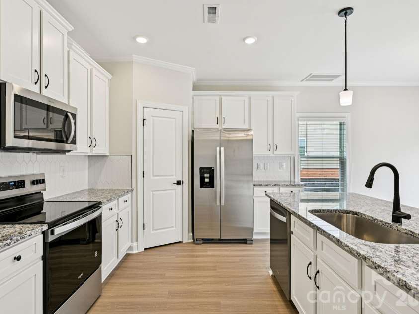 139 Jacobs Hill Place, Troutman, NC 28166.  MLS# CAR4251402, YatesRealty ID 6582. 