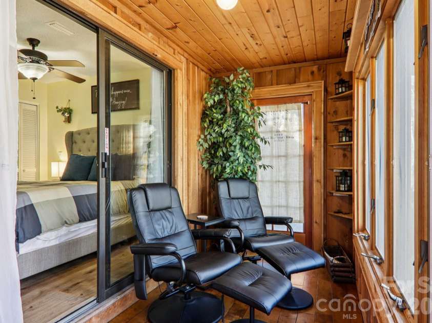 129 Riverside Villa Drive, Maggie Valley, NC 28751.  MLS# CAR4337512, YatesRealty ID 6586. 