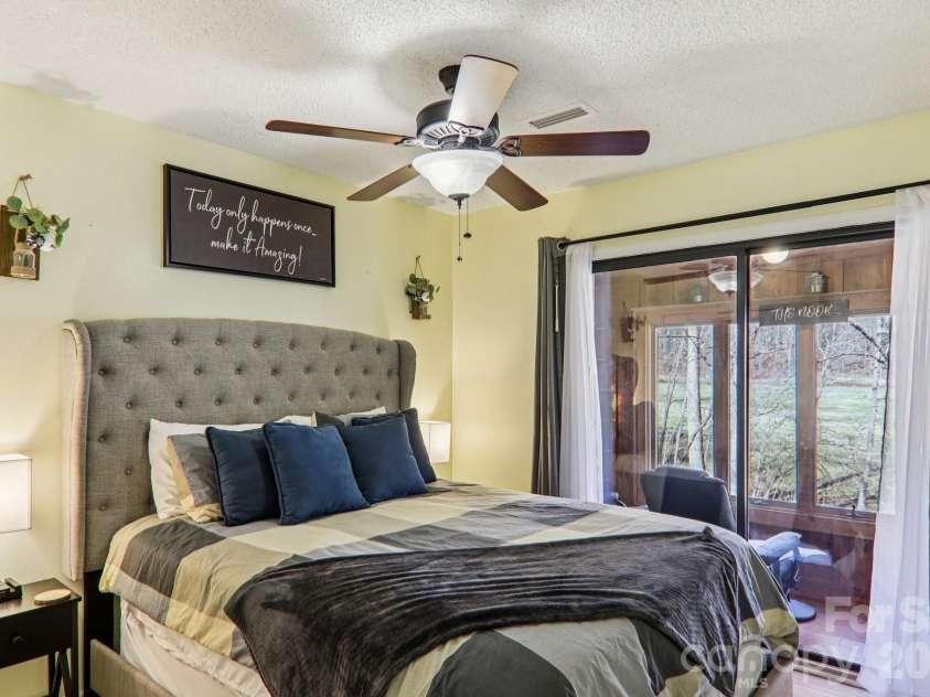 129 Riverside Villa Drive, Maggie Valley, NC 28751.  MLS# CAR4337512, YatesRealty ID 6586. 