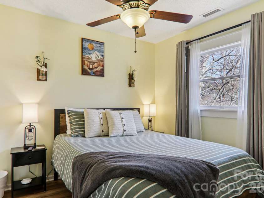 129 Riverside Villa Drive, Maggie Valley, NC 28751.  MLS# CAR4337512, YatesRealty ID 6586. 