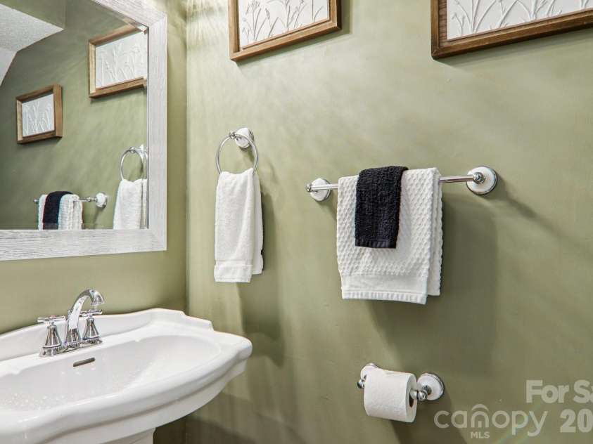 129 Riverside Villa Drive, Maggie Valley, NC 28751.  MLS# CAR4337512, YatesRealty ID 6586. 