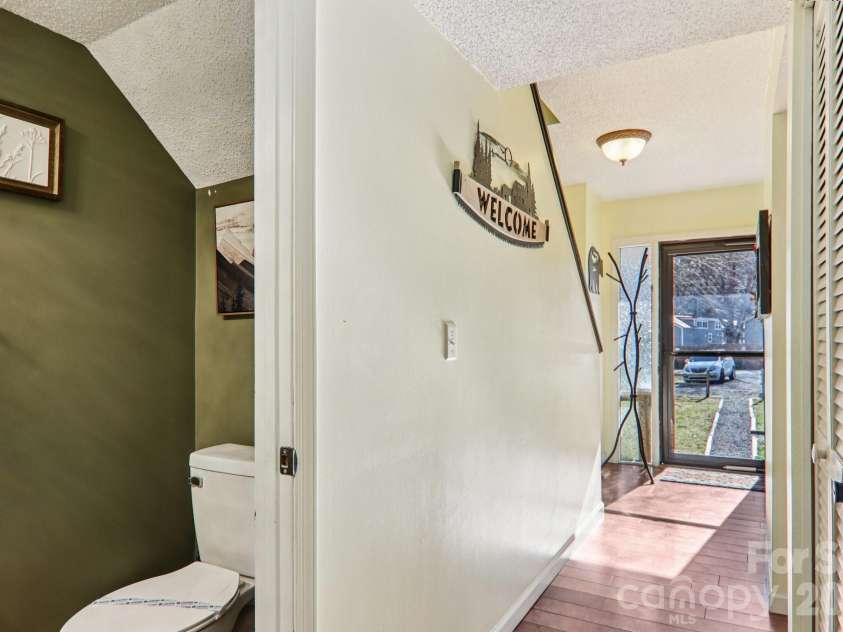 129 Riverside Villa Drive, Maggie Valley, NC 28751.  MLS# CAR4337512, YatesRealty ID 6586. 