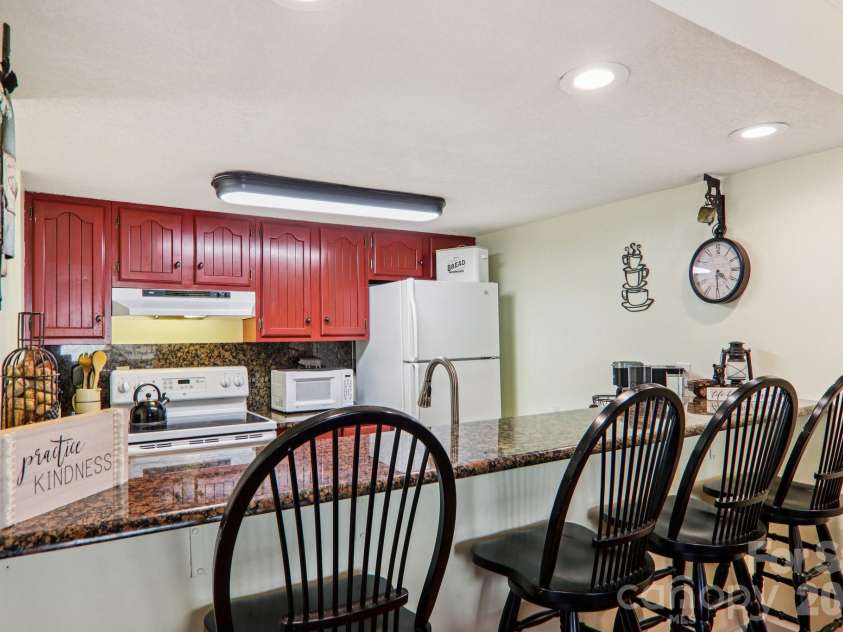 129 Riverside Villa Drive, Maggie Valley, NC 28751.  MLS# CAR4337512, YatesRealty ID 6586. 