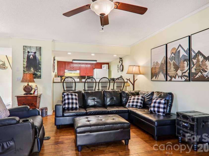 129 Riverside Villa Drive, Maggie Valley, NC 28751.  MLS# CAR4337512, YatesRealty ID 6586. 