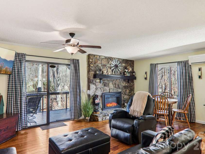 129 Riverside Villa Drive, Maggie Valley, NC 28751.  MLS# CAR4337512, YatesRealty ID 6586. 