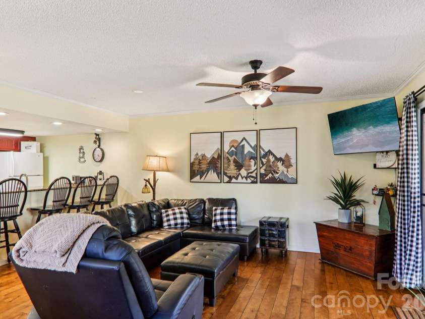 129 Riverside Villa Drive, Maggie Valley, NC 28751.  MLS# CAR4337512, YatesRealty ID 6586. 
