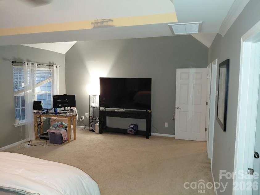 10357 Montrose Drive, Charlotte, NC 28269.  MLS# CAR4361444, YatesRealty ID 6587. 