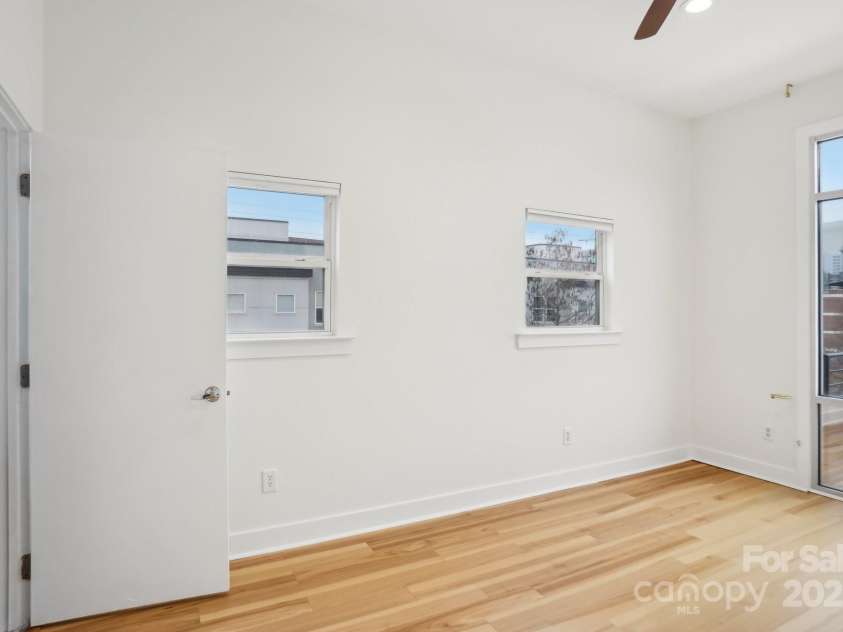 971 Westmere Avenue, Charlotte, NC 28208.  MLS# CAR4219427, YatesRealty ID 6587. 