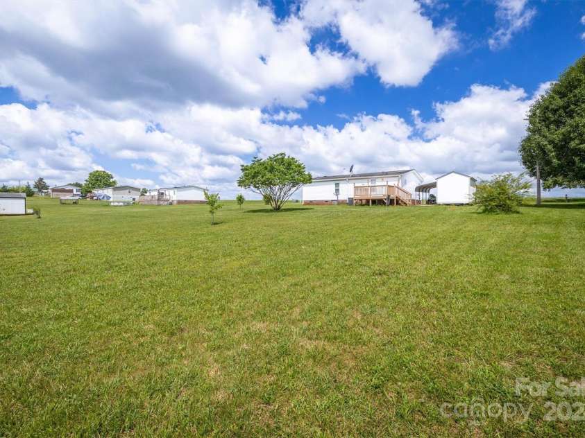 707 Cool Spring Road, Statesville, NC 28625.  MLS# CAR4142218, YatesRealty ID 6588. 