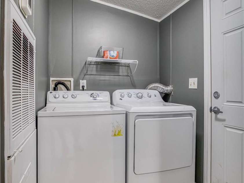 707 Cool Spring Road, Statesville, NC 28625.  MLS# CAR4142218, YatesRealty ID 6588. 