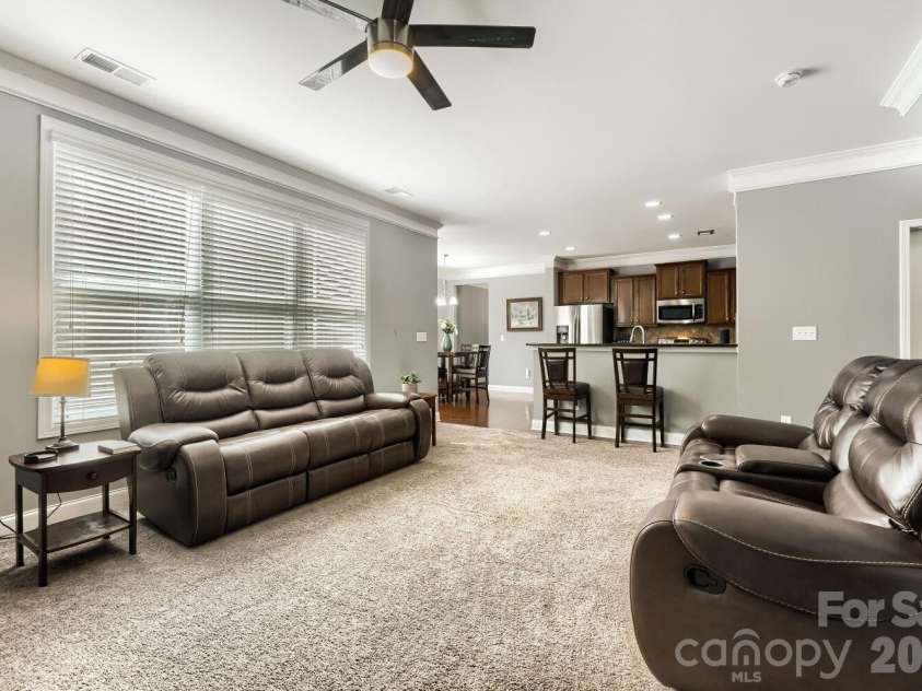 5626 Mcdowell Run Drive, Huntersville, NC 28078.  MLS# CAR4356003, YatesRealty ID 6589. 