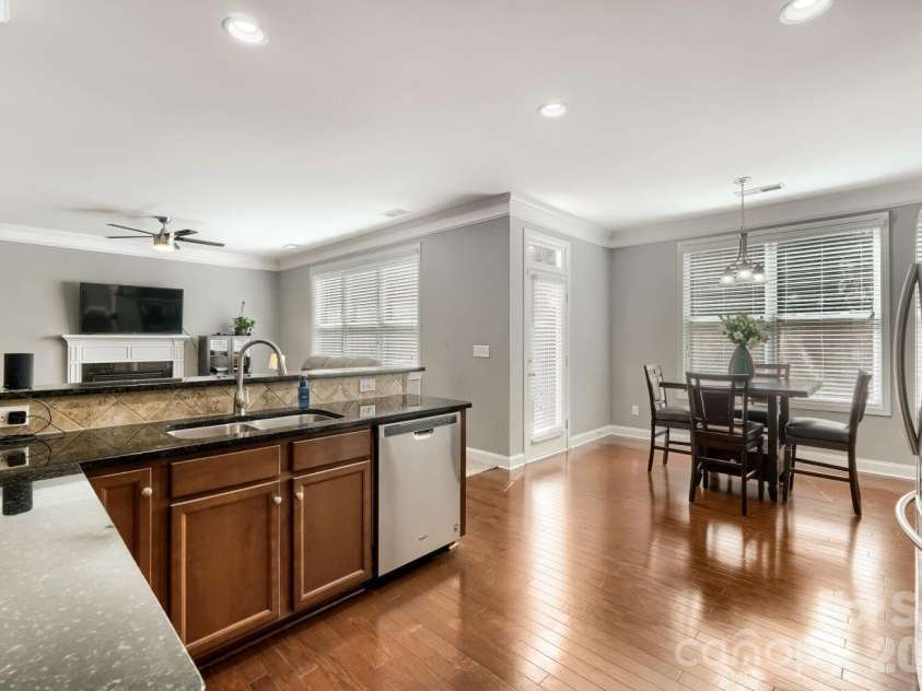 5626 Mcdowell Run Drive, Huntersville, NC 28078.  MLS# CAR4356003, YatesRealty ID 6589. 