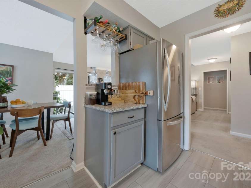 8701 Gainsford Court, Charlotte, NC 28210.  MLS# CAR4225372, YatesRealty ID 6589. 