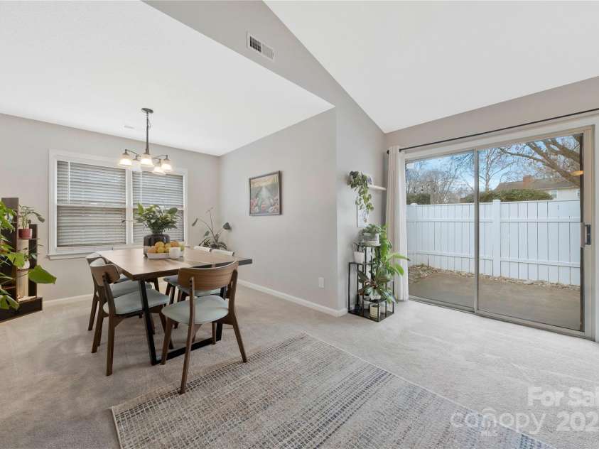 8701 Gainsford Court, Charlotte, NC 28210.  MLS# CAR4225372, YatesRealty ID 6589. 