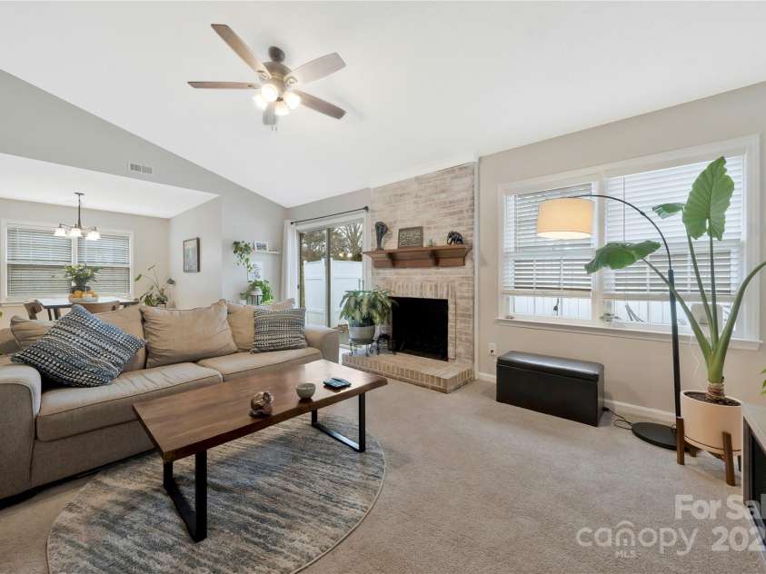 8701 Gainsford Court, Charlotte, NC 28210.  MLS# CAR4225372, YatesRealty ID 6589. 