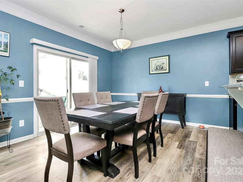 204 Kingston Drive, Mount Holly, NC 28120.  MLS# CAR4280929, YatesRealty ID 659. 