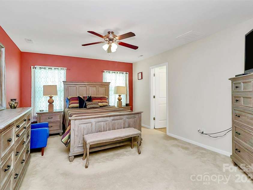 204 Kingston Drive, Mount Holly, NC 28120.  MLS# CAR4280929, YatesRealty ID 659. 