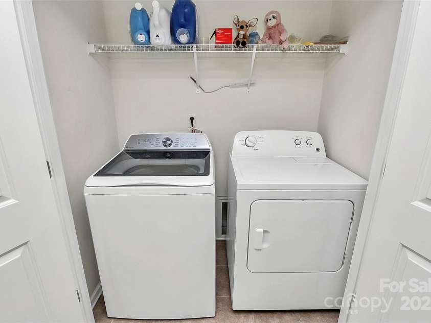 204 Kingston Drive, Mount Holly, NC 28120.  MLS# CAR4280929, YatesRealty ID 659. 