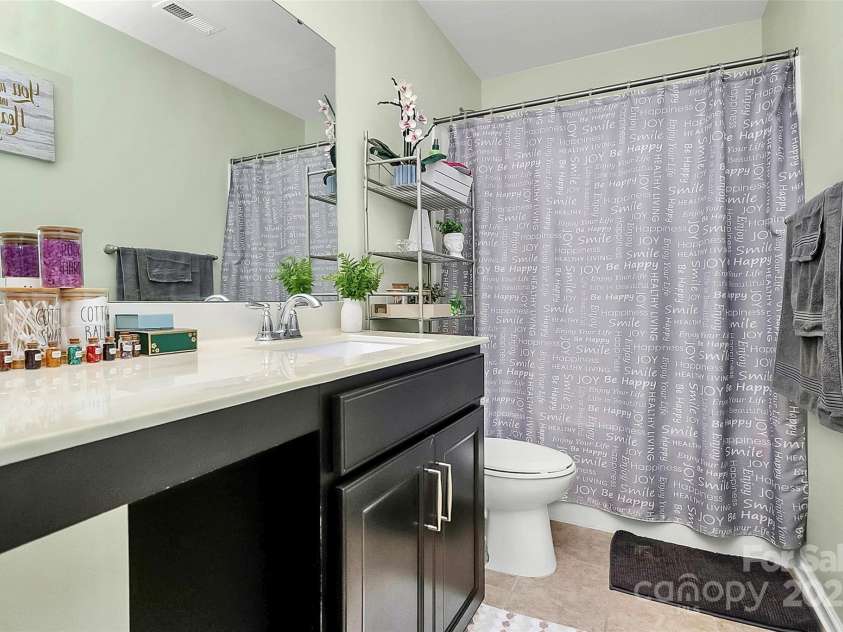 204 Kingston Drive, Mount Holly, NC 28120.  MLS# CAR4280929, YatesRealty ID 659. 