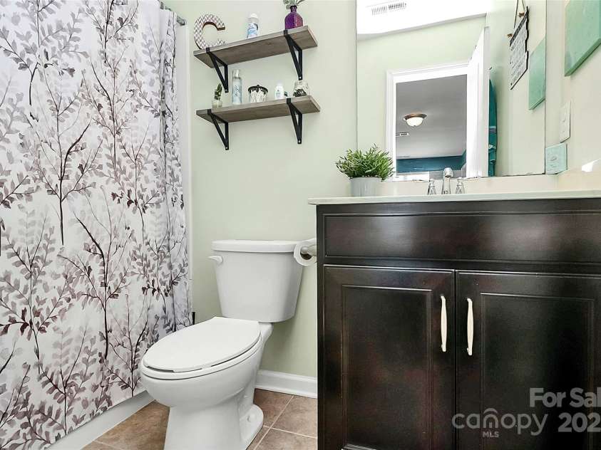 204 Kingston Drive, Mount Holly, NC 28120.  MLS# CAR4280929, YatesRealty ID 659. 