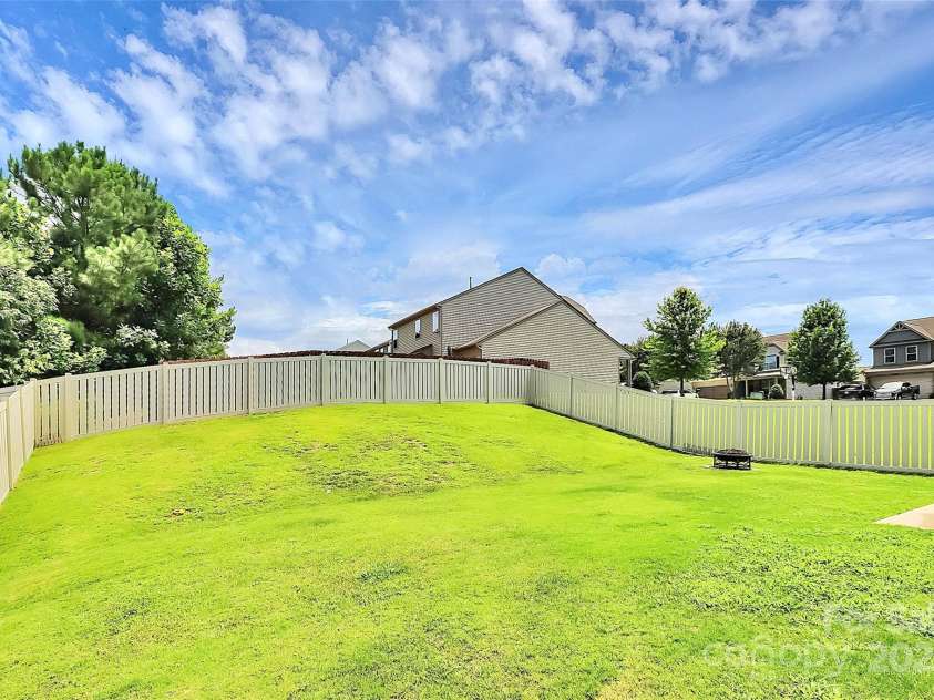 204 Kingston Drive, Mount Holly, NC 28120.  MLS# CAR4280929, YatesRealty ID 659. 