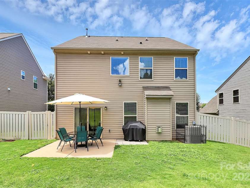 204 Kingston Drive, Mount Holly, NC 28120.  MLS# CAR4280929, YatesRealty ID 659. 