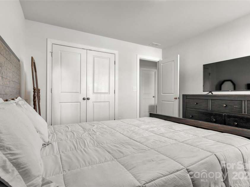 514 Nixon Road, Belmont, NC 28012.  MLS# CAR4230740, YatesRealty ID 6590. 