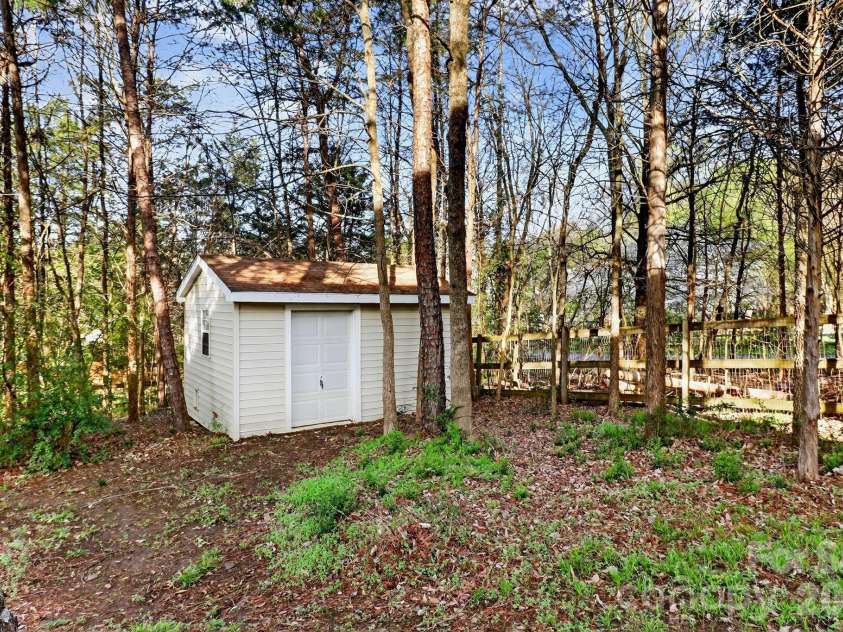 3034 Tom Savage Drive, Harrisburg, NC 28075.  MLS# CAR4358368, YatesRealty ID 6591. 