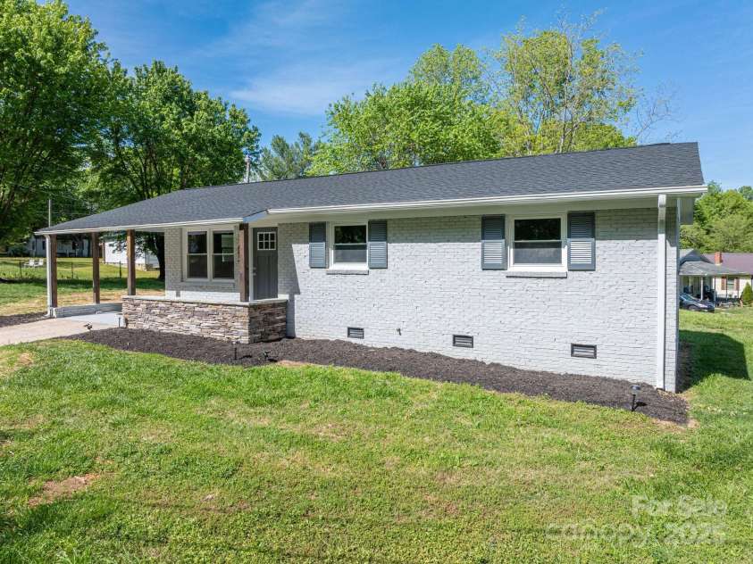 692 Pink Street, Cherryville, NC 28021.  MLS# CAR4246475, YatesRealty ID 6592. 