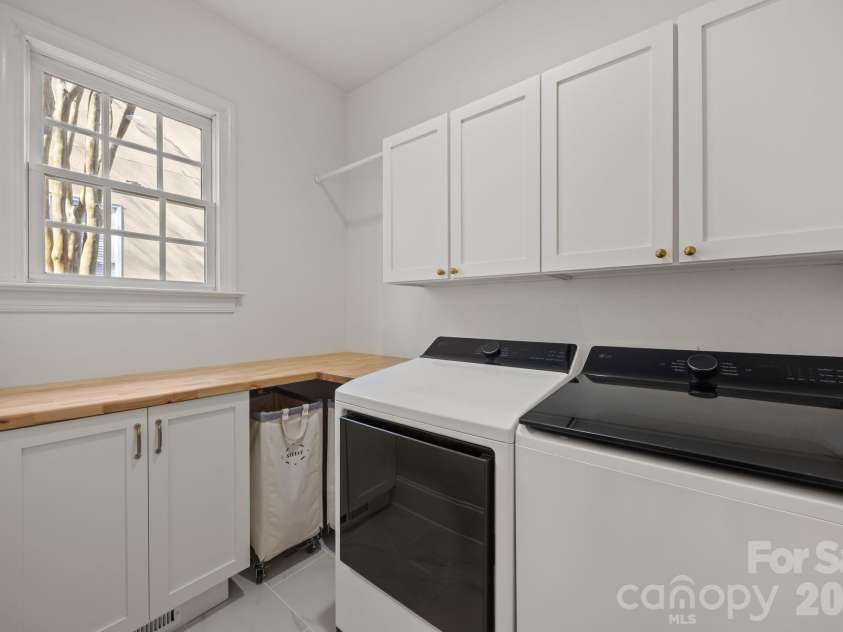 7100 Prescott Pond Lane, Charlotte, NC 28270.  MLS# CAR4354909, YatesRealty ID 6592. 