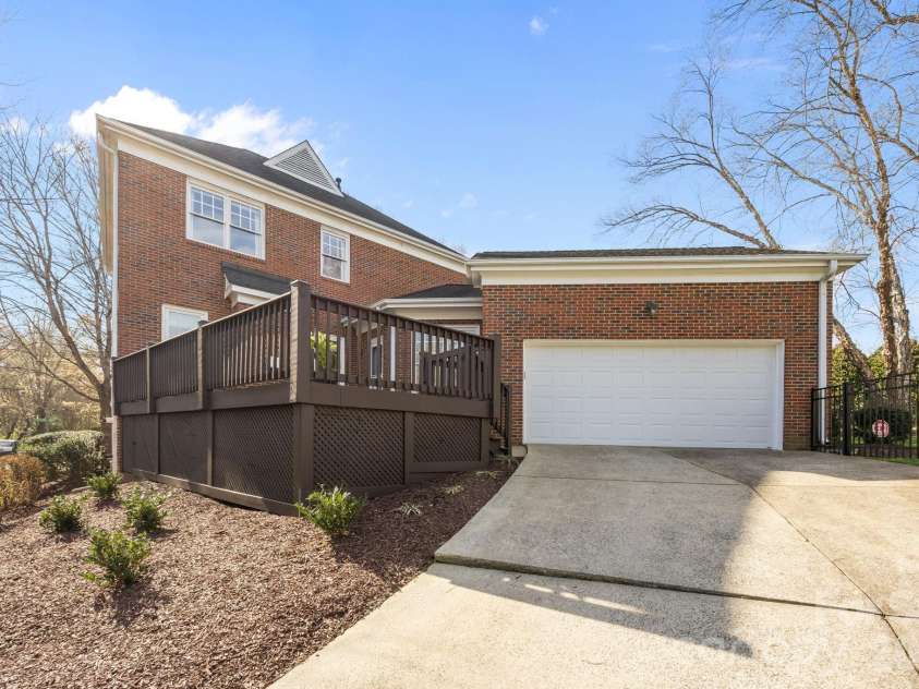 7100 Prescott Pond Lane, Charlotte, NC 28270.  MLS# CAR4354909, YatesRealty ID 6592. 