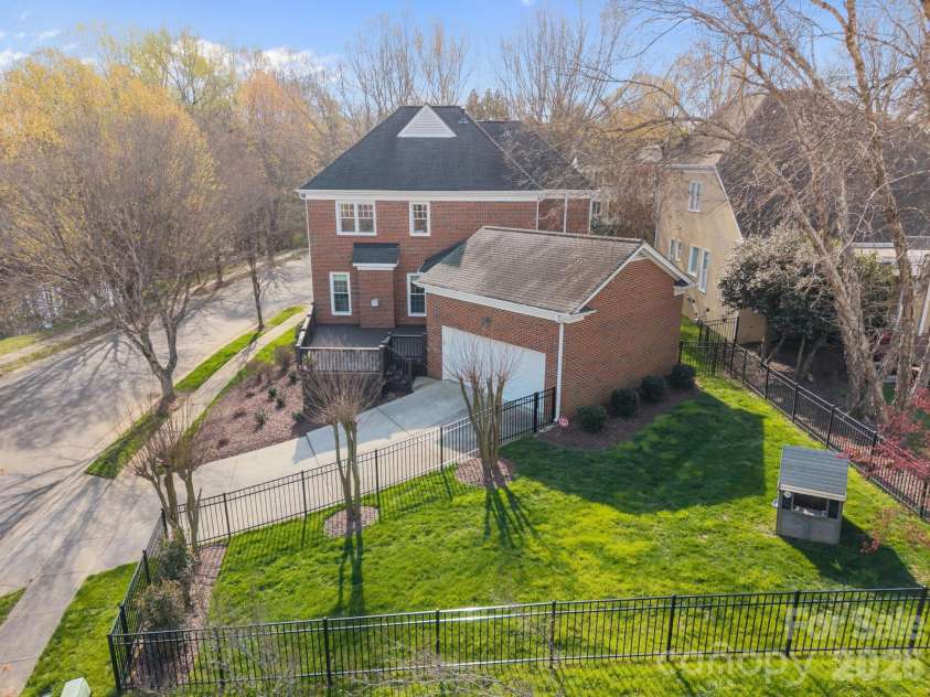 7100 Prescott Pond Lane, Charlotte, NC 28270.  MLS# CAR4354909, YatesRealty ID 6592. 