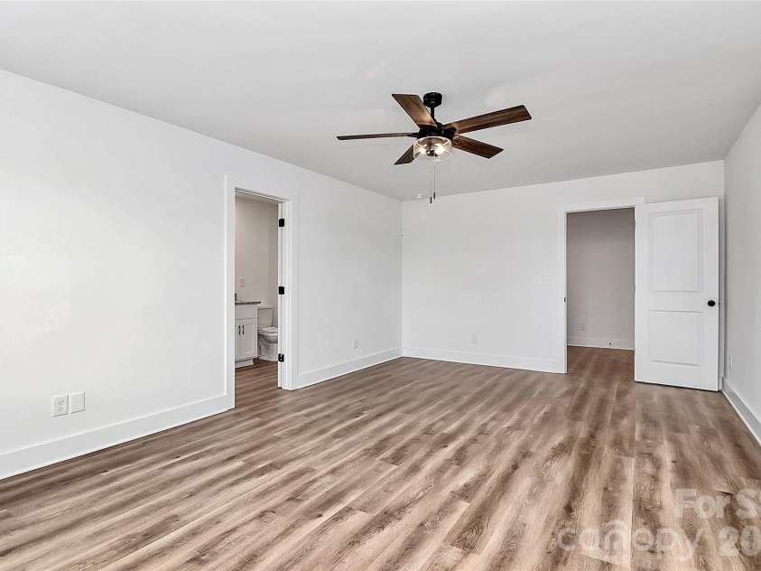 3016 Woodlands Creek Drive, Monroe, NC 28110.  MLS# CAR4336585, YatesRealty ID 6594. 