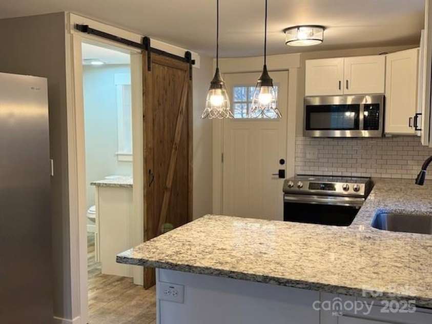 805 Marve Street, Gastonia, NC 28052.  MLS# CAR4330650, YatesRealty ID 6595. 