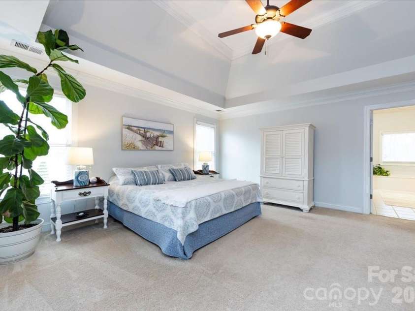 5803 Silver Creek Drive, Waxhaw, NC 28173.  MLS# CAR4350110, YatesRealty ID 6596. 