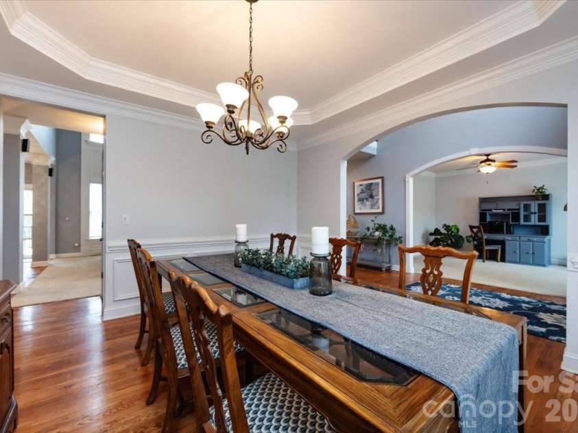 5803 Silver Creek Drive, Waxhaw, NC 28173.  MLS# CAR4350110, YatesRealty ID 6596. Dining
