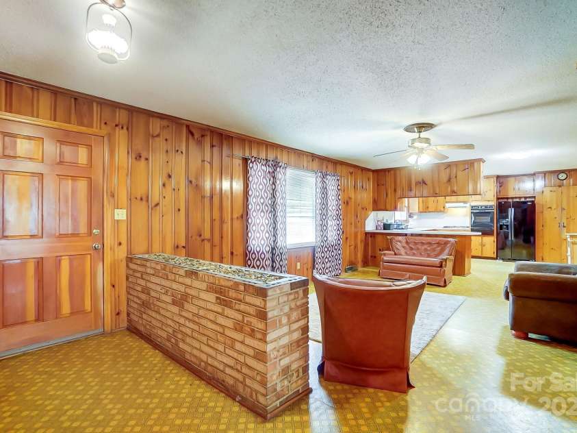 222 Weldon Circle, Mount Holly, NC 28120.  MLS# CAR4225171, YatesRealty ID 6597. 