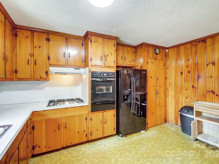 222 Weldon Circle, Mount Holly, NC 28120.  MLS# CAR4225171, YatesRealty ID 6597. 