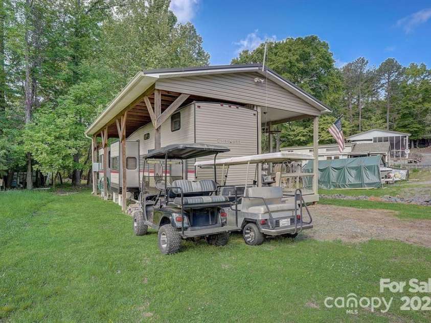 109 Pembrooke Trail, Mount Gilead, NC 27306.  MLS# CAR4227892, YatesRealty ID 6598. 