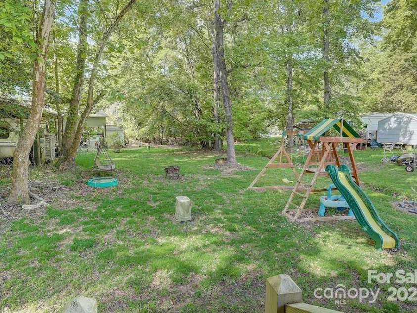 109 Pembrooke Trail, Mount Gilead, NC 27306.  MLS# CAR4227892, YatesRealty ID 6598. 