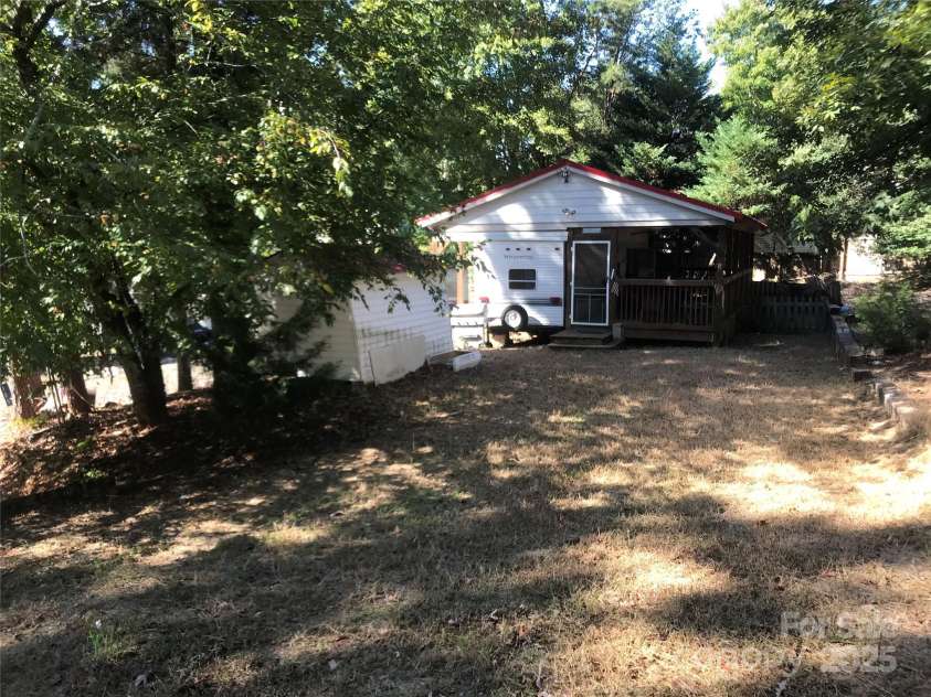 127 Deer Park Road, Mount Gilead, NC 27306.  MLS# CAR4191274, YatesRealty ID 6599. 