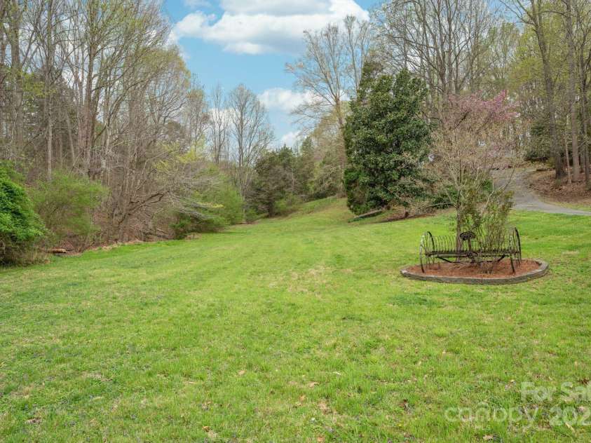 243 Terrie Drive, Winston Salem, NC 27107.  MLS# CAR4296605, YatesRealty ID 66. 