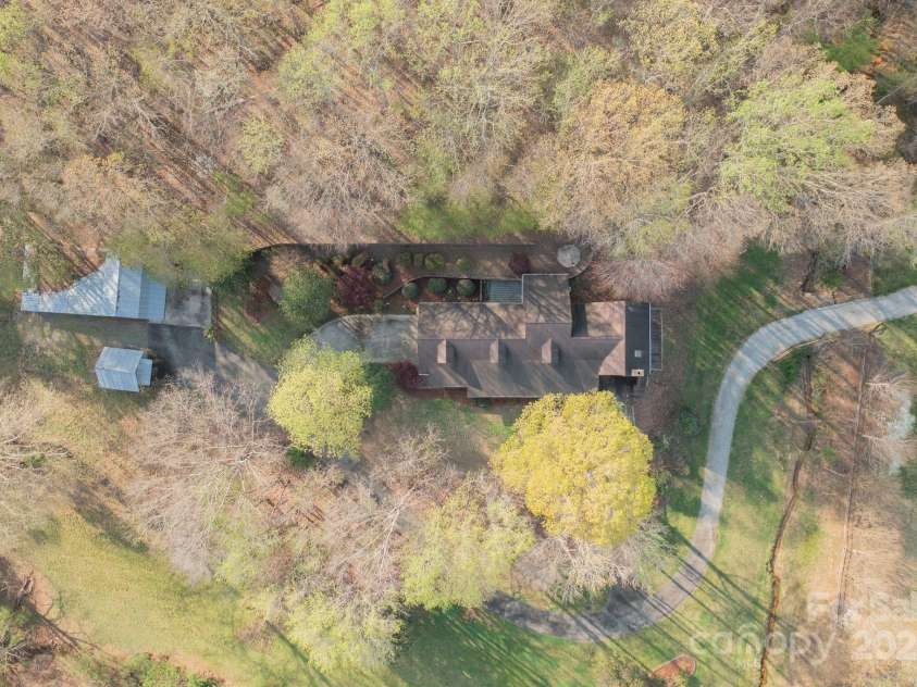 243 Terrie Drive, Winston Salem, NC 27107.  MLS# CAR4296605, YatesRealty ID 66. 