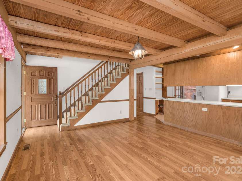 243 Terrie Drive, Winston Salem, NC 27107.  MLS# CAR4296605, YatesRealty ID 66. 