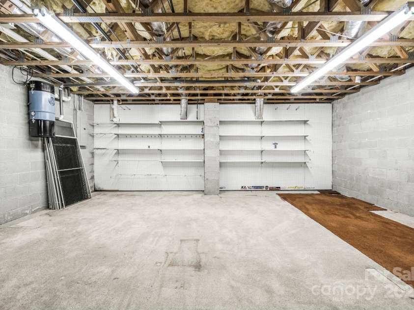 243 Terrie Drive, Winston Salem, NC 27107.  MLS# CAR4296605, YatesRealty ID 66. 