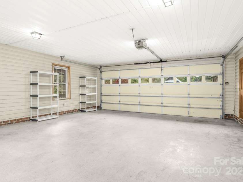 243 Terrie Drive, Winston Salem, NC 27107.  MLS# CAR4296605, YatesRealty ID 66. 